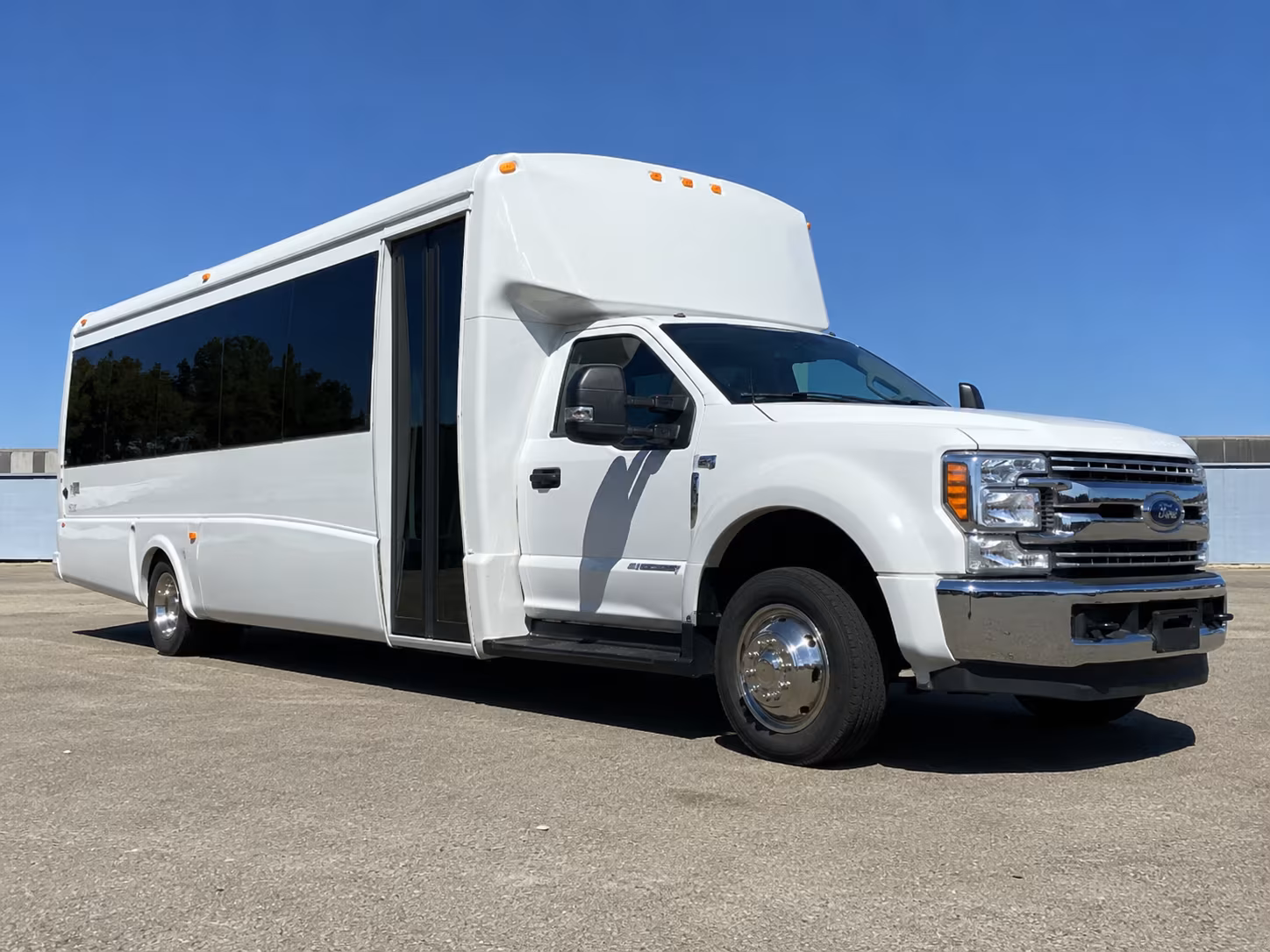 columbia bus rentals